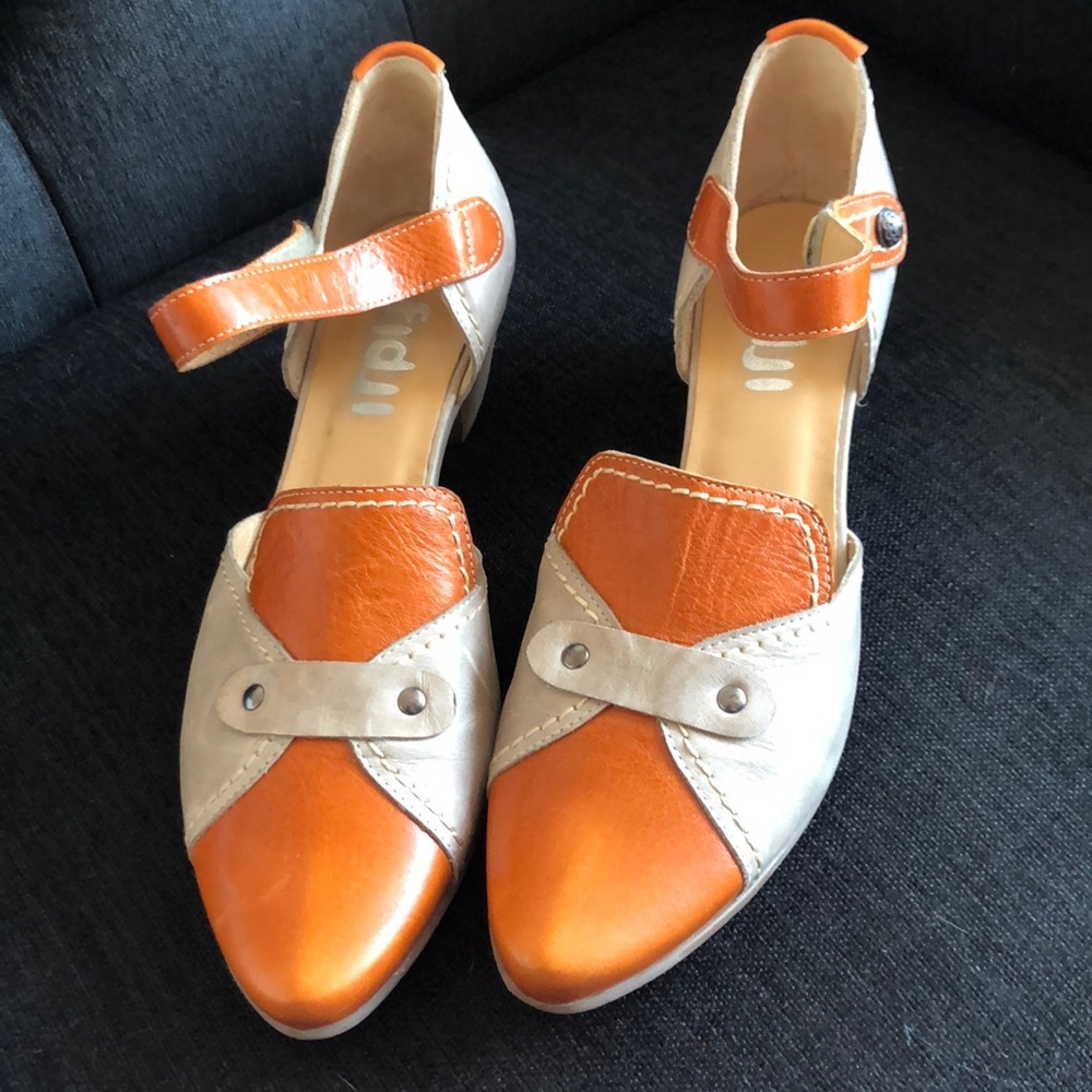 Shoes - Picture 3 of 6